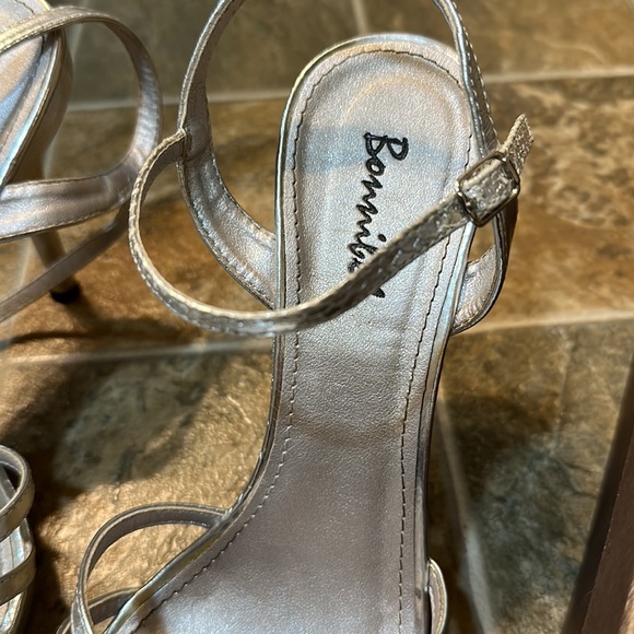 Silver stiletto size 8 - Picture 5 of 5